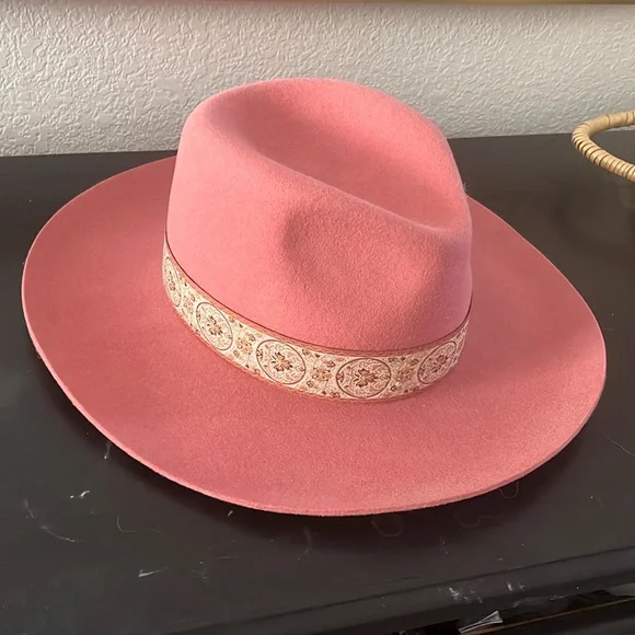 Olive & Pique | Accessories | Olive Pique Wide Brim Hat  display picture 1